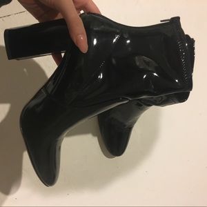 Latex heeled boot
